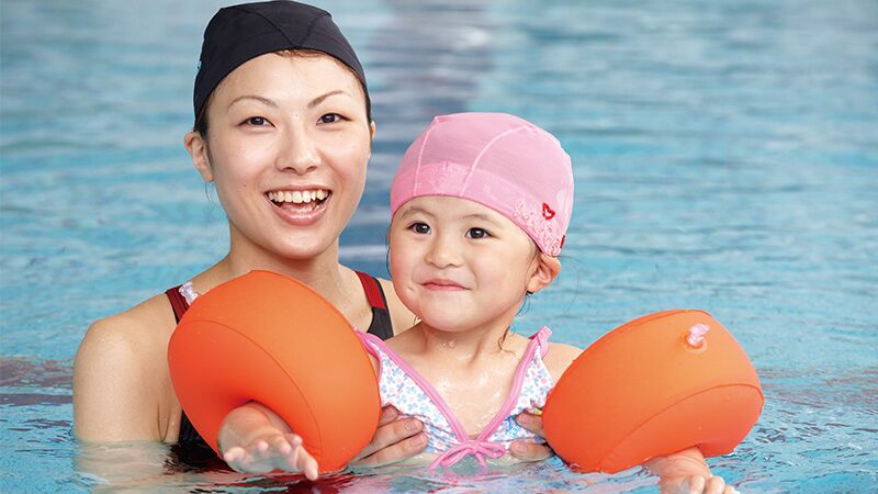 ベビースイミング（4か月～2歳）の様子